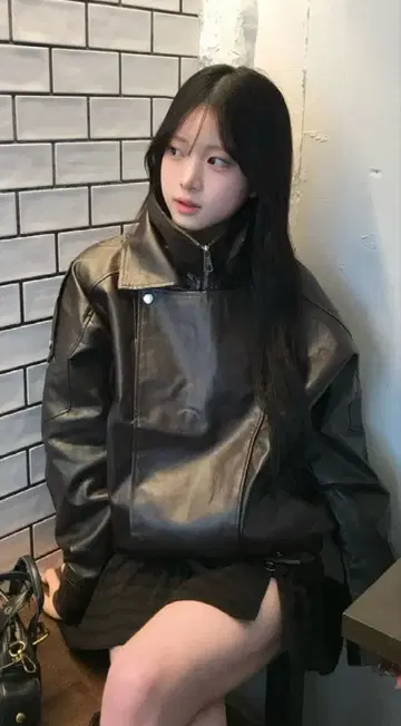 emmy 레이어드 컬러 레더 터치 자켓 브라운