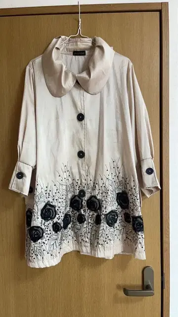 그레이스 와코 장미 모티브 스텐카라 코트 사이즈 M~L