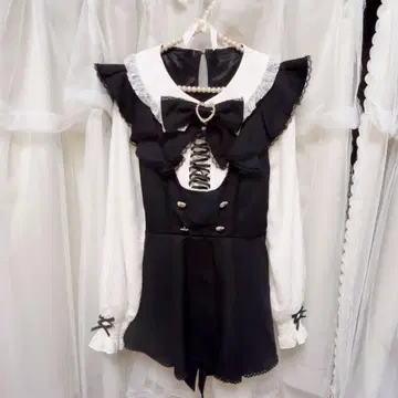 LIZLISA 프릴 스핀들 셋업 블랙