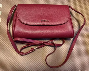 훌라 FURLA 레드 빨간색 숄더백