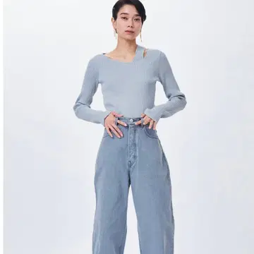 스태닝 루어 비대칭 슬릿 니트 풀오버