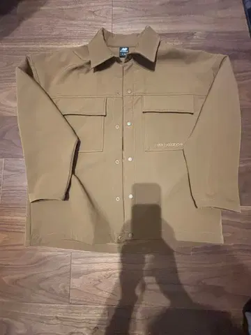 new balance 브라운 자켓 S 사이즈