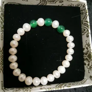 담수 진주와 그린스톤 팔찌