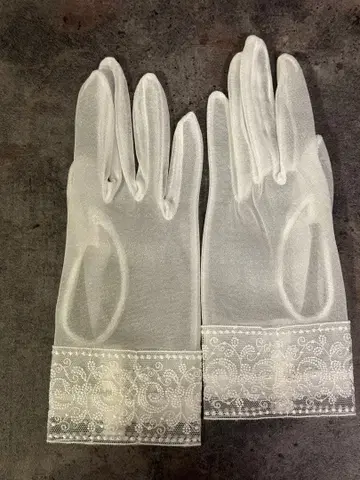 화이트 쉬폰 웨딩 그로브