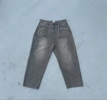 King 로고 와이드 턱 데님 팬츠