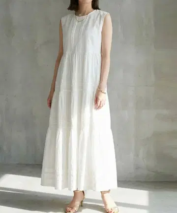 노스탤지어 코튼 민소매 원피스