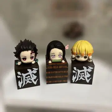 귀멸의 칼날 카마도 탄지로 카마도 네즈코 아가츠마 젠이츠 히카케 피규어