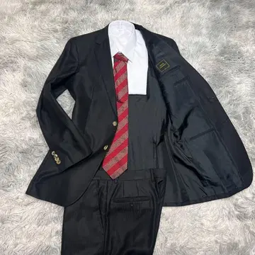 극미품 M-L 사이즈 상당 사르토리아 파르테노페 수트 셋업 블랙