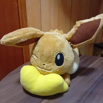 포켓몬 센터 한정판 제일복권 B상 이브이 누워있는 봉제 인형