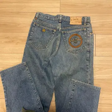 MCM 데님 팬츠 자수 로고 포함