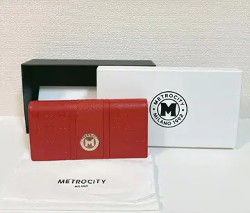미사용 새상품 METROCITY 장지갑 레드 양가죽 체인 포함
