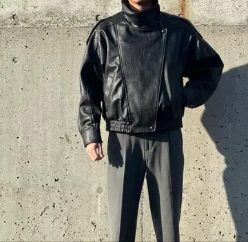 ZARA 페이크 레더 자켓 블랙 L 버튼 빠짐 있음