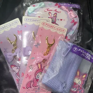 모모코 핑크 파우치와 아크릴 참 세트