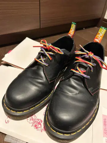 닥터 마틴 1461 프라이드