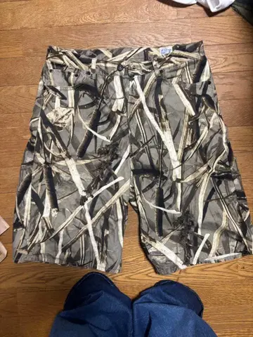 orslow beams SUPER DAD'S CAMO SHORTS