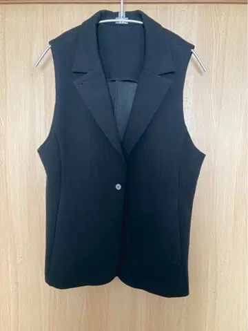 [ 미사용 새상품 ] YAEajouter 야에아쥬테 테일러드 칼라 베스트