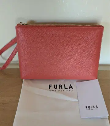 [ 새상품 미사용 ] FURLA 가죽 파우치