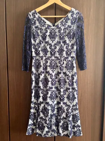 그레이스 콘티넨탈 자수 머메이드 원피스 36