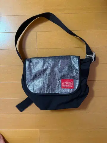 맨하탄 포티지 X-걸 숄더백 블랙/실버