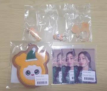 TWICE 카라비너 플로키 마스코트 지효 오너먼트 스티커