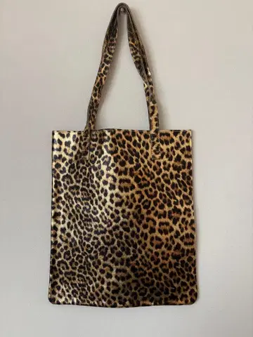 A4 사이즈가 들어가는! 레오파드 무늬 토트백