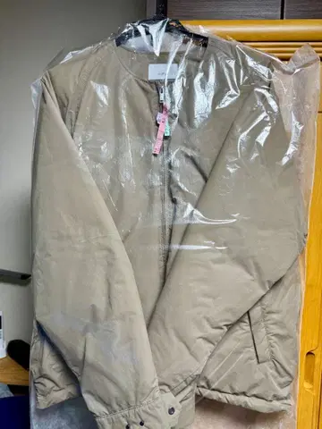 [ miffew ] 노카라 다운 자켓/사이즈 4/베이지