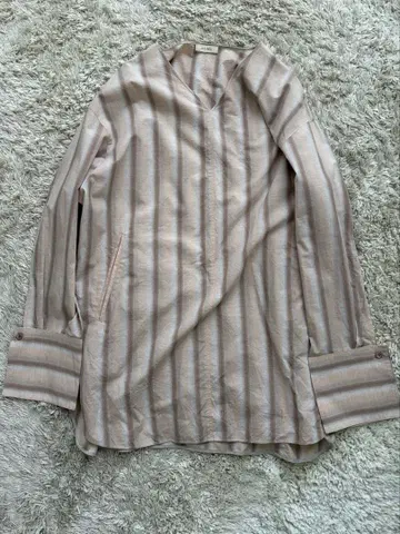 DES PRES 베이지 브라운 스트라이프 긴팔 셔츠