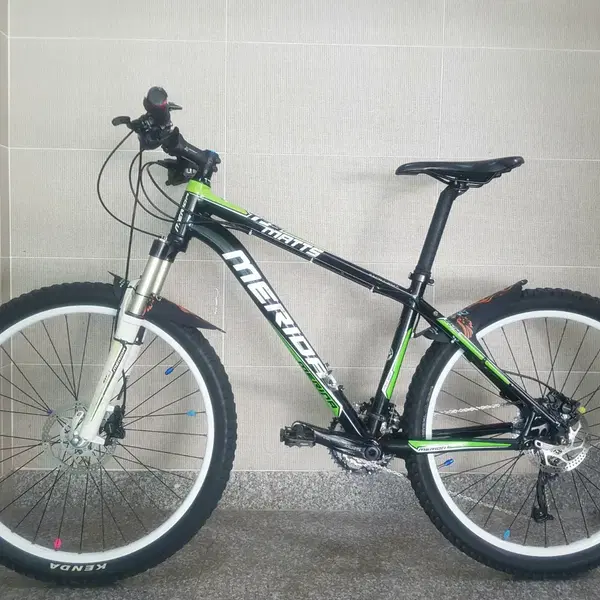 メリダTFS 800 MTBマウンテンバイク***エアシャン+30段