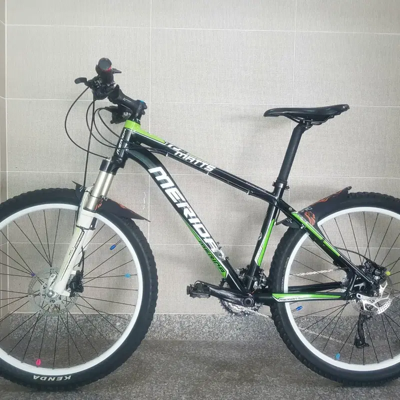 메리다 TFS 800 MTB 산악 자전거***에어샥+30단