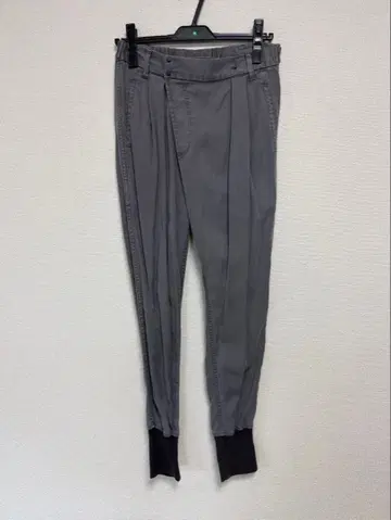 [레어] ZUCCa 주카 변형 비대칭 조거 팬츠 그레이 S