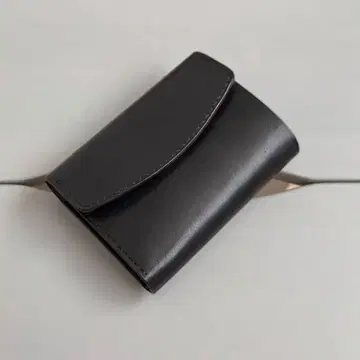 도치기 가죽 천연 가죽 3단 폴더형 지갑 미들 블랙