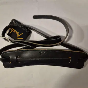Fender Deluxe Vintage Strap 블랙 가죽