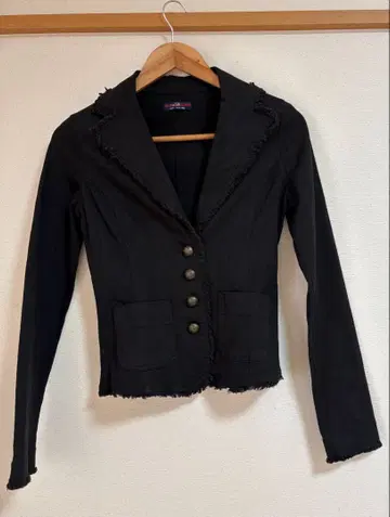 폴로진스 프린지 장식 블랙 테일러드 자켓