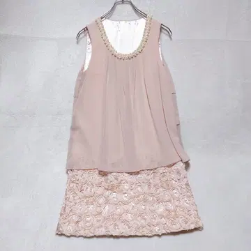 비쥬넥 레이스 절개 슬리브리스 원피스 (M) 핑크