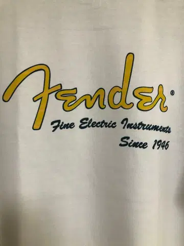 Fender 로고 티셔츠 화이트 XL 사이즈