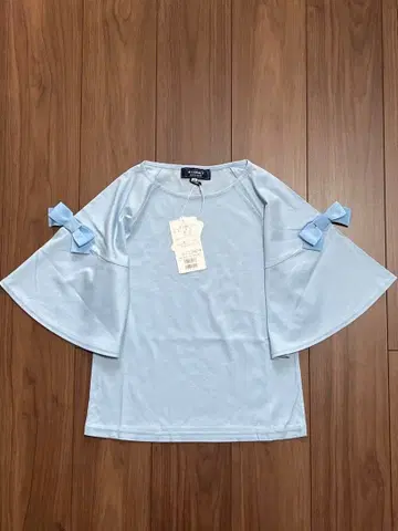 M's gracy 미사용 새상품 소매 플레어 상의 38 사이즈