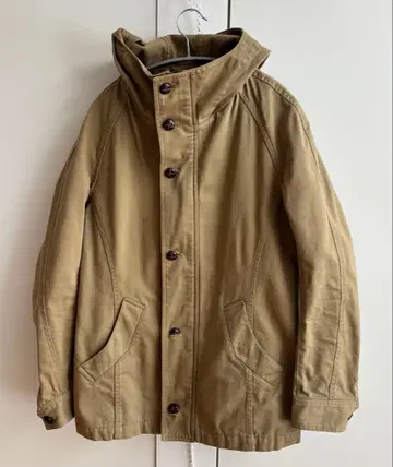 카키 후드 부착 마운틴 파카 다케오 키쿠치