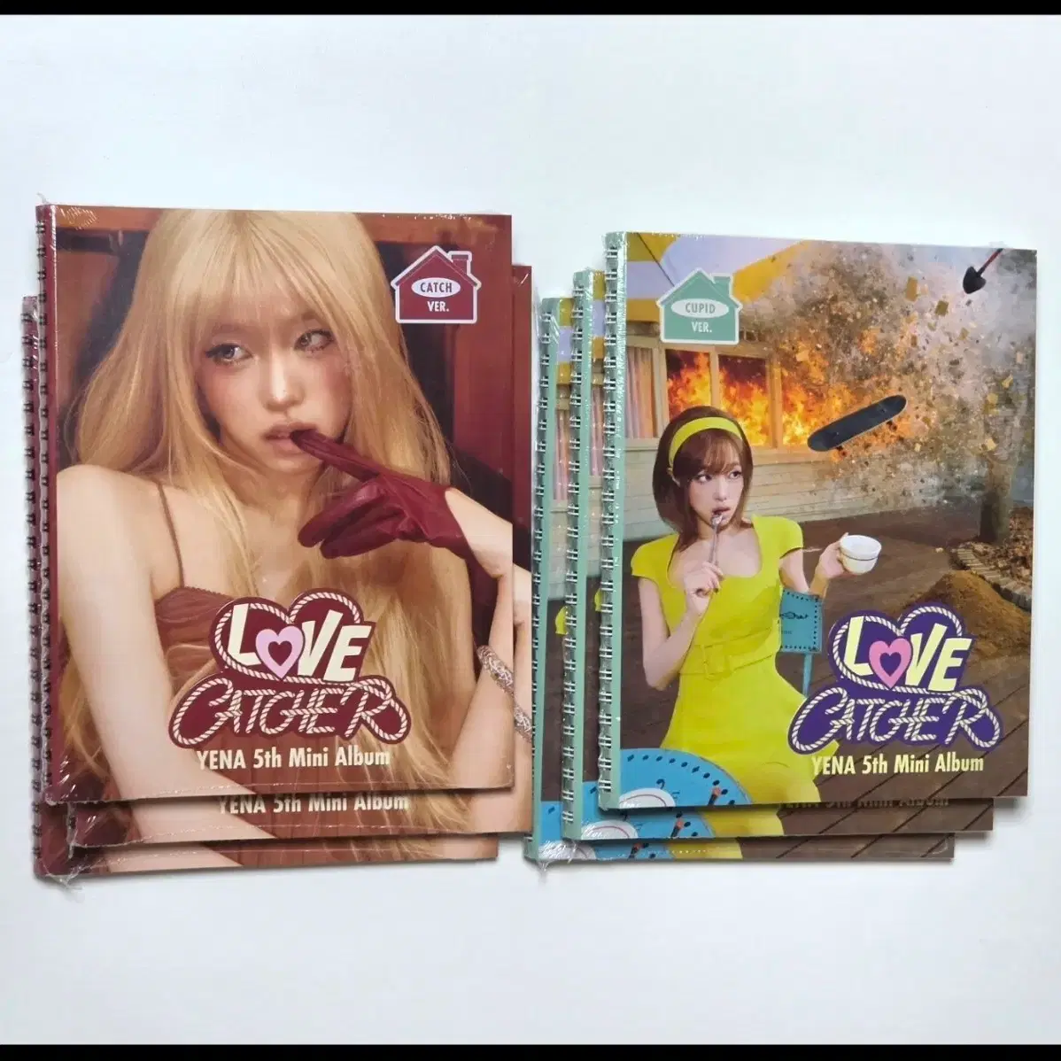イェナ　yena smiley Behind book Choi Yena Smiley Behind Book sealed Yena smiley behind book