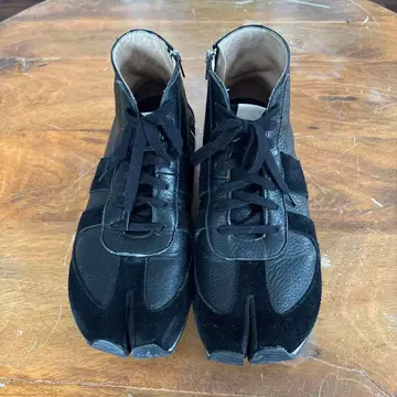 tabito 가죽 하이컷 지퍼 타비 스니커즈