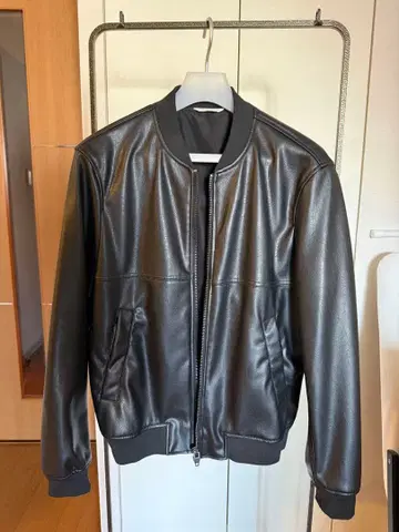 ZARA 레더 자봉 자켓 블랙