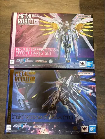 메탈 로봇혼 스트라이크 프리덤 이식 프라우드 디펜더 세트