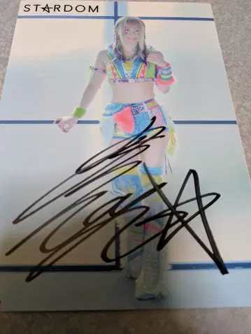 스타덤 이와타니 마유 포트레이트