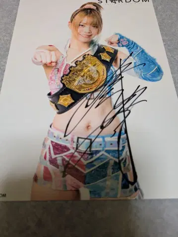 스타덤 이와타니 마유 포트레이트