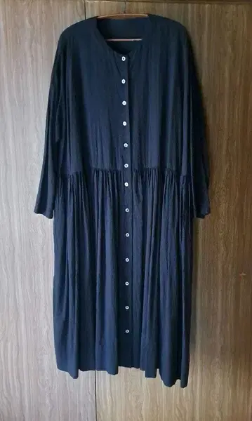 마크앤플러스+2 플러스투 면 블랙 롱 원피스