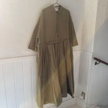 베리테 쿨 원피스 카키색