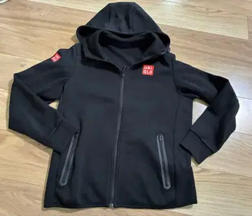UNIQLO 유니클로 테니스웨어 후드티 블랙 레어 니시코리 케이