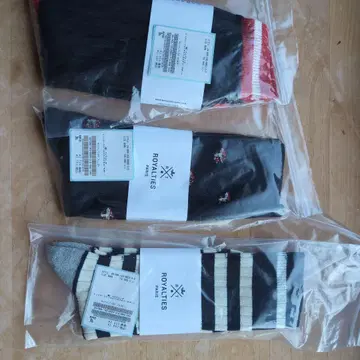 새상품 ROYALTIES 3족 세트