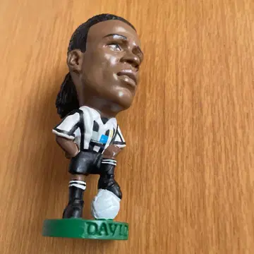 코린시안 프로스타즈 더비츠