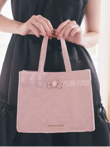 Maison de FLEUR 레이스 리본 펄 비쥬 스퀘어 토트백