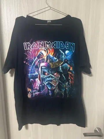 IRON MAIDEN Tour 사이즈: XL 밴딩 T셔츠 크롭 박스